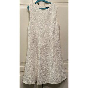 Forever 21 Sz Small Women’s Sleevess White Dress‎